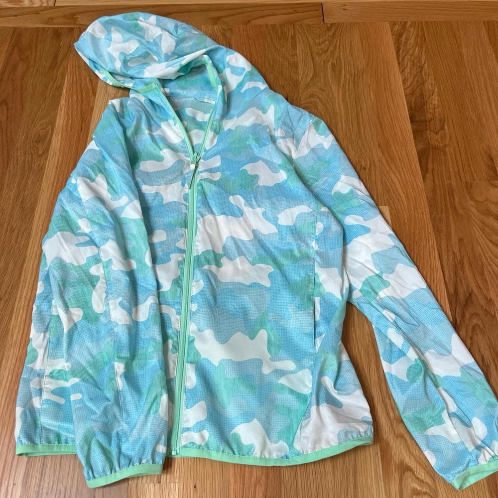 Uniqlo Kids Mint and Light Blue Camouflage Windbreaker Jacket